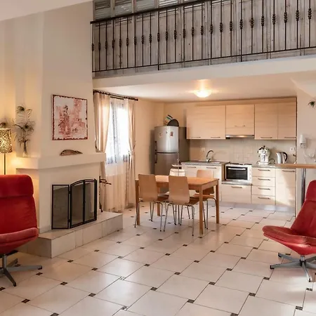 Blue Fox Apartment *